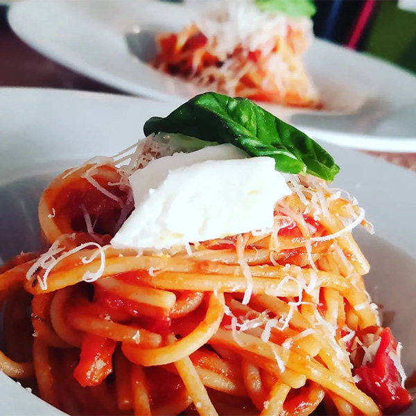 Spaghettoni al pomodoro San Marzano